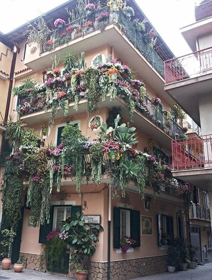 Romantica Casa A Taormina Exteriér fotografie